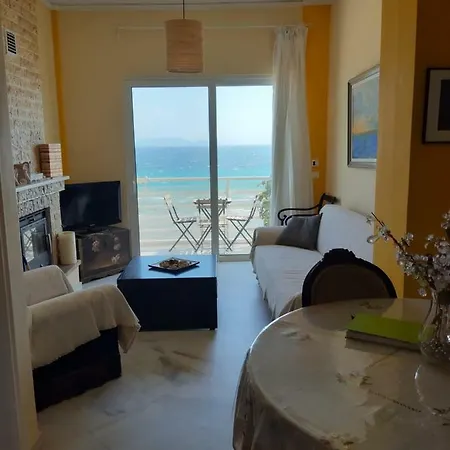 Apartment Michalis By The Sea Artemida  Exterior photo